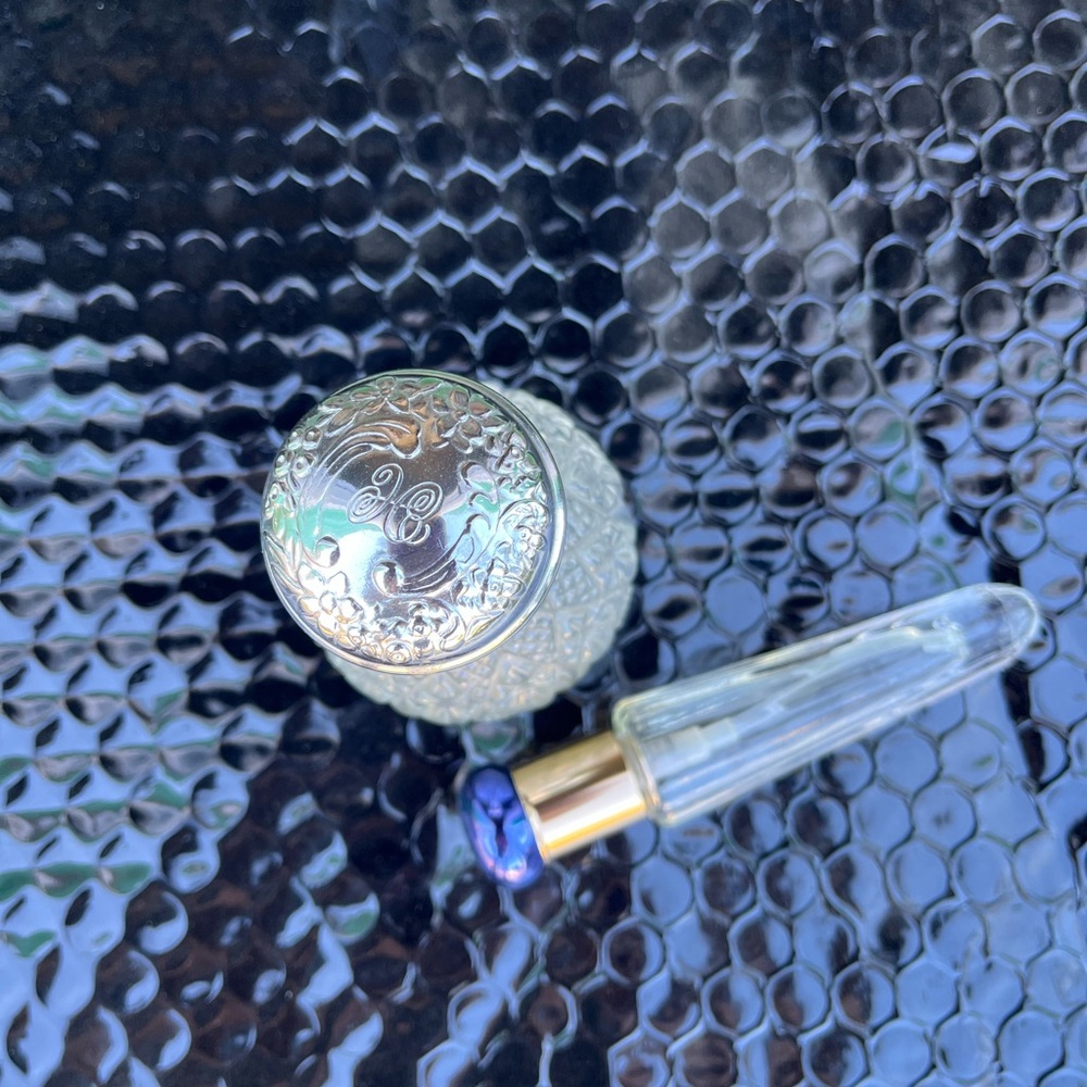 Empty 1.67oz spray perfume bottle and icicle shaped spray bottle. - Picture 2 of 8